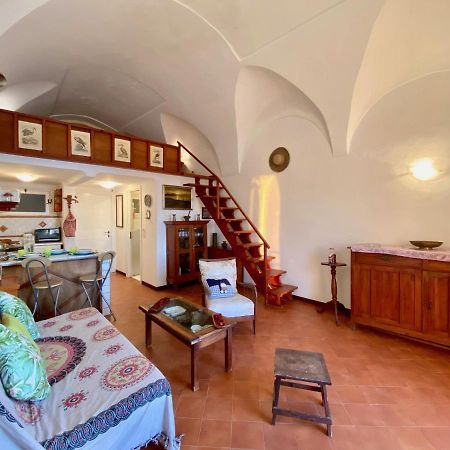 Holidaycasa Romano - Vacanza Nel Cuore Di Sperlonga Dış mekan fotoğraf