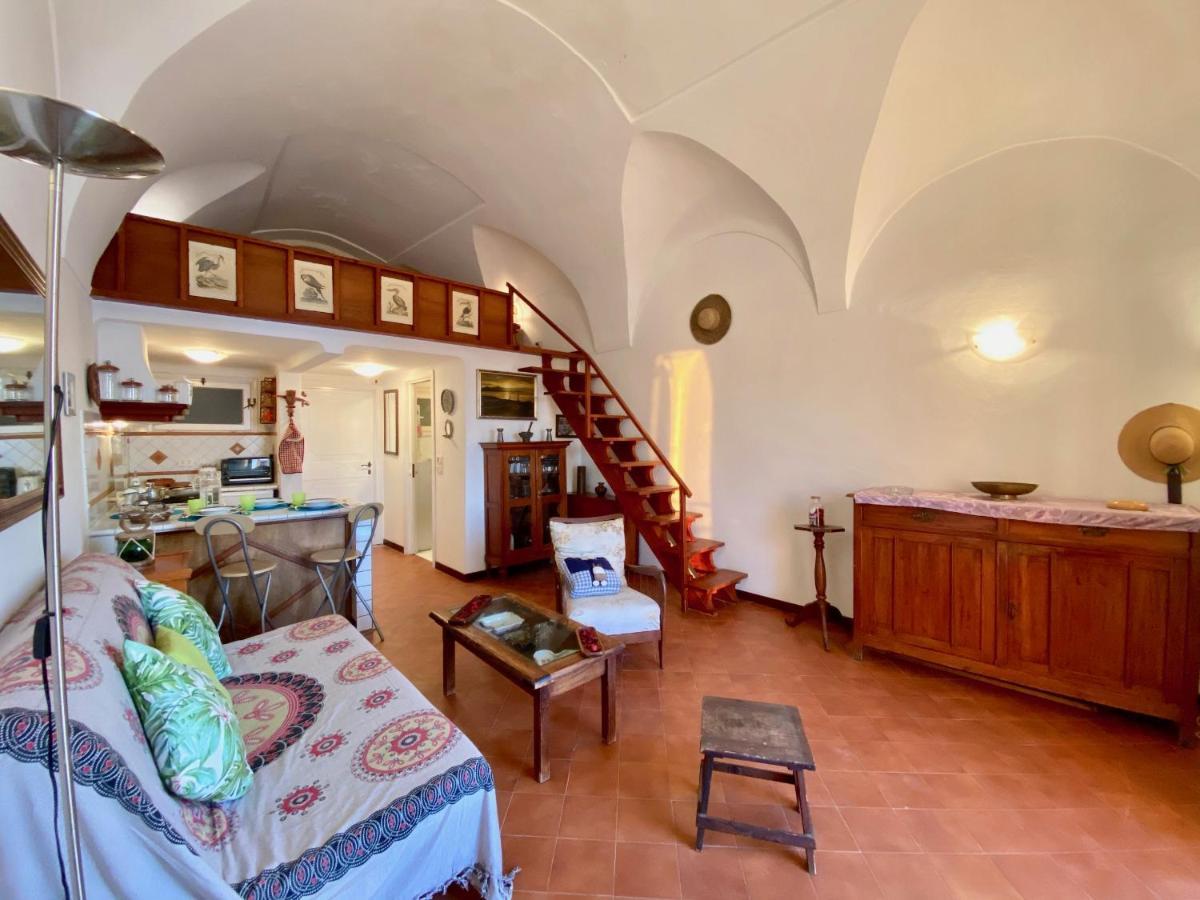 Holidaycasa Romano - Vacanza Nel Cuore Di Sperlonga Dış mekan fotoğraf